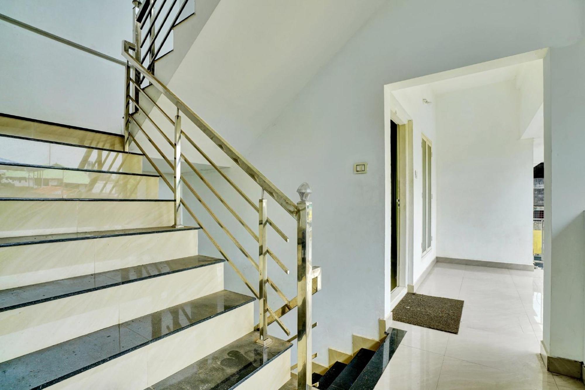 Collection O 81026 Suqoon Premium Stays Kochi Екстериор снимка